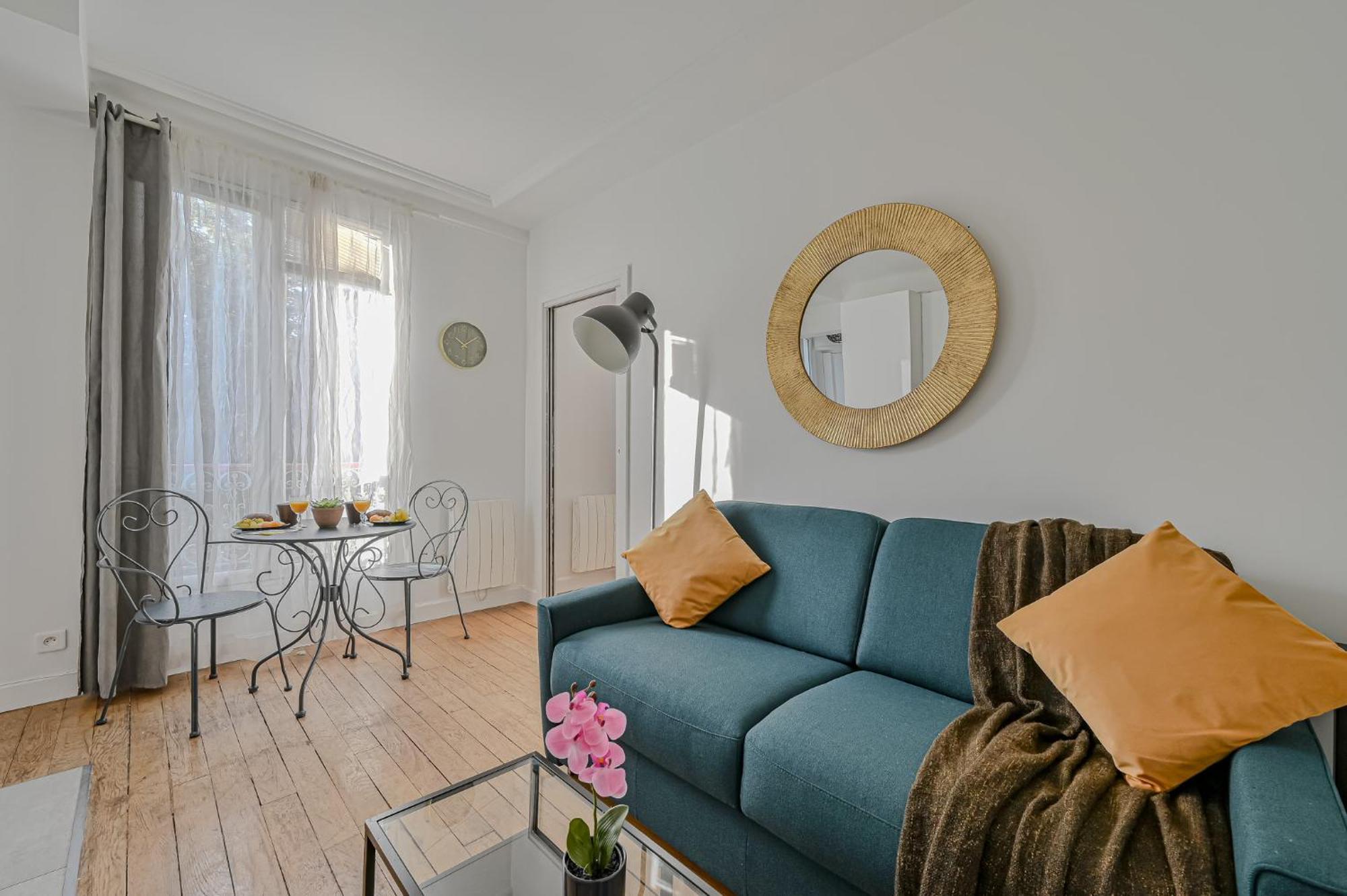 Le Poetique Niche Au Pied Du Sacre-Coeur Appartement Parijs Buitenkant foto