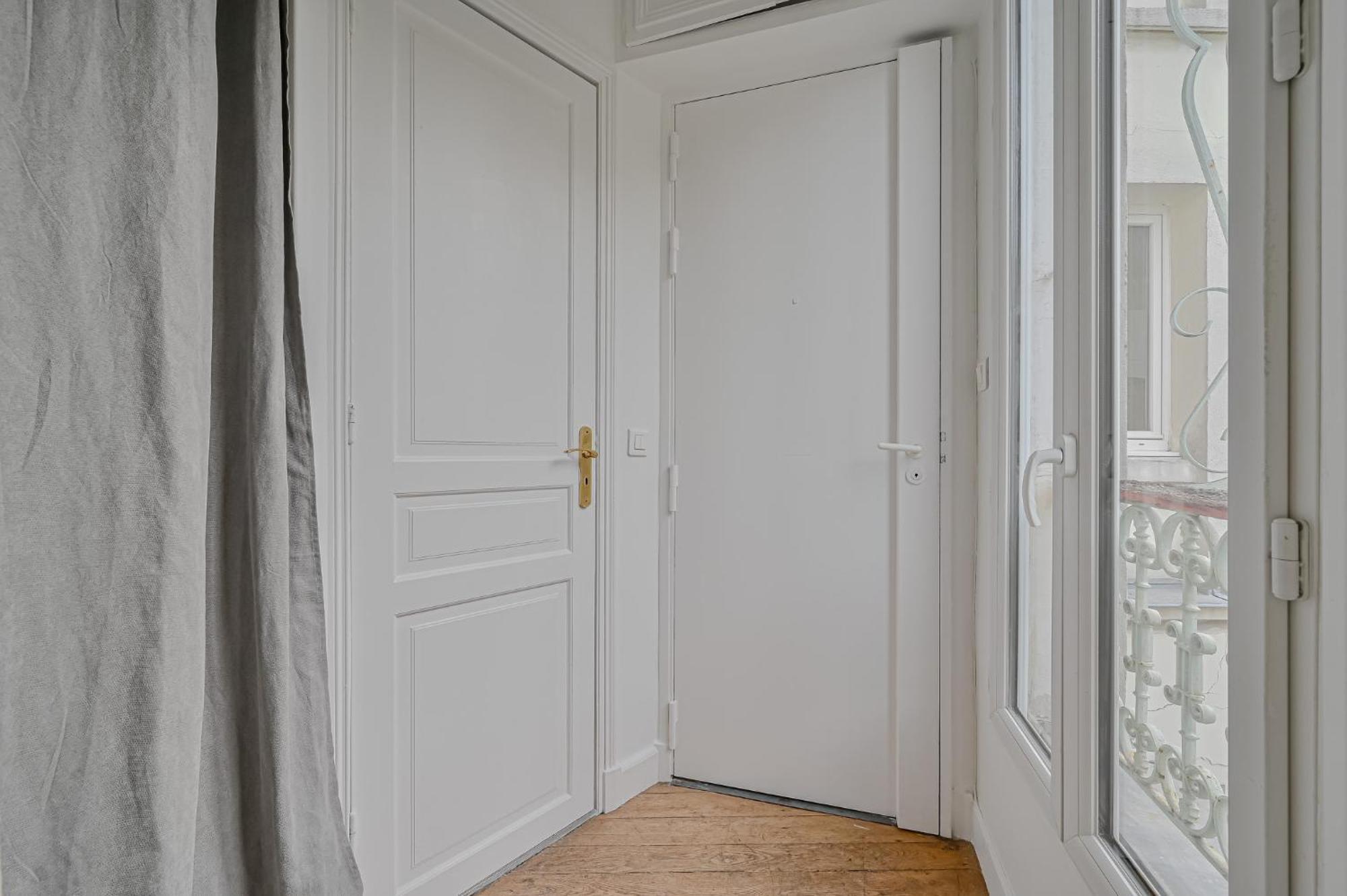 Le Poetique Niche Au Pied Du Sacre-Coeur Appartement Parijs Buitenkant foto